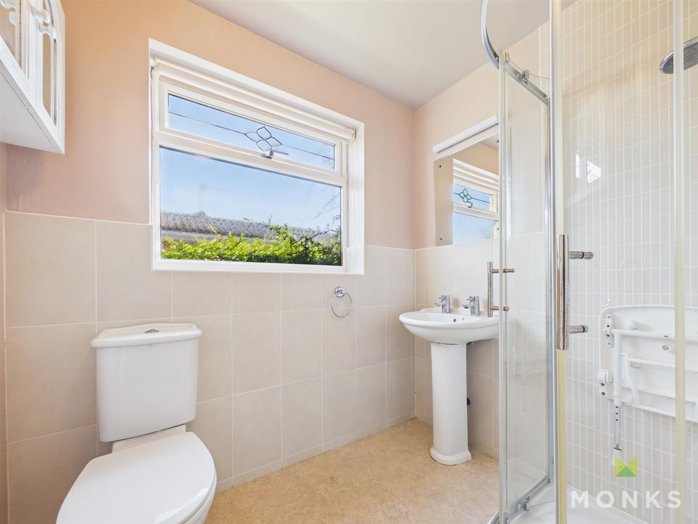 10 Meadow Close Trentham Road, Shrewsbury, SY4 5HP For Sale